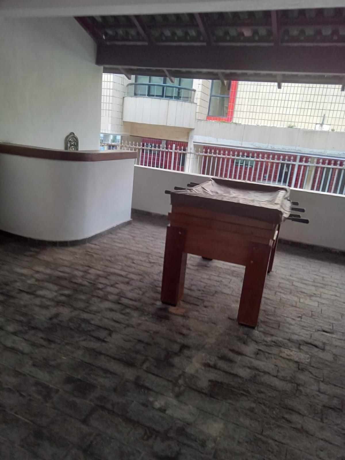 Poucos Passos Da Praia Da Enseada, Melhor Praia Do Guaruja E Ao Lado De Varios Estabelecimentos, Podendo Fazer Tudo A Pe ! Exterior photo